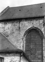 B047129