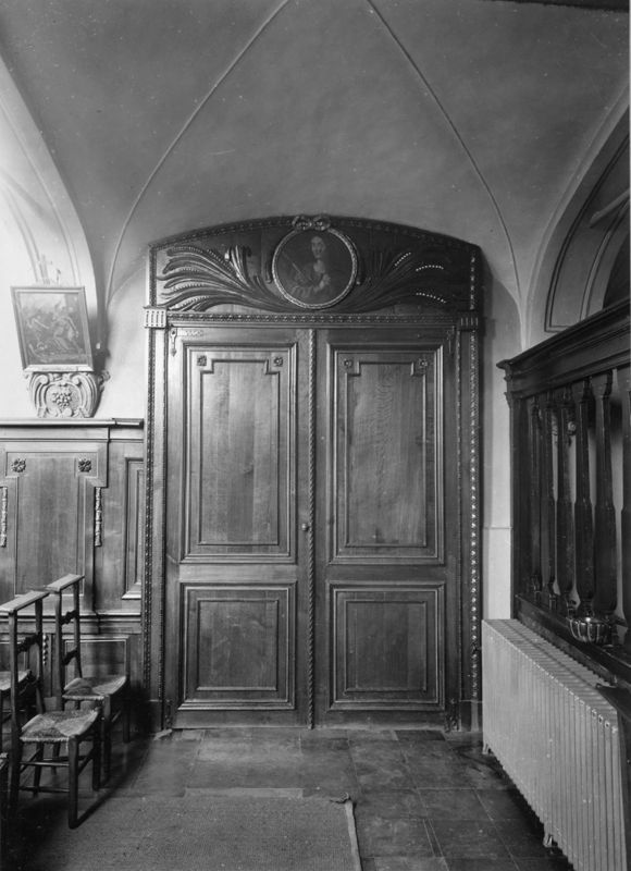 porte intérieure / Klooster van de Grauwzusters[Velzeke-Ruddershove]