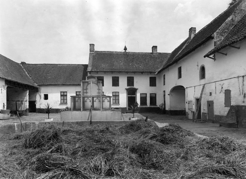 "Hof van Oranje"