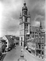 B047880