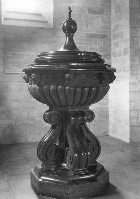 fonts baptismaux / Eglise Saint-Lambert[Woluwe-Saint-Lambert]