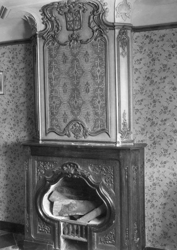cheminée[élément d'architecture] / Maison Delcour