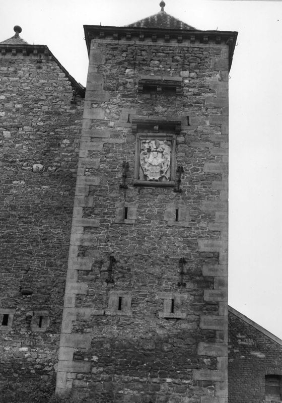 Tour d'angle