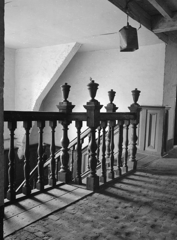 rampe d'escalier / Klooster van de Geschoeide Karmelieten