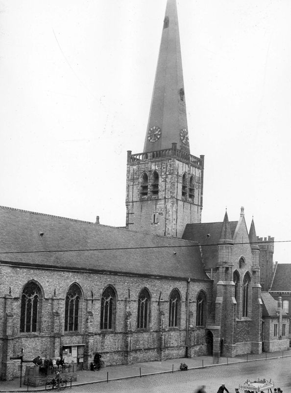 église-halle / Kerk Sint-Amandus en Blasius[Waregem]