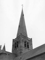 B048956