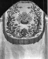 B049407