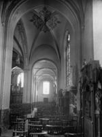 B049940
