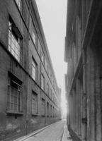 B049964