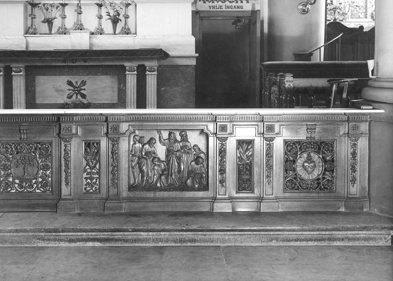 banc de communion / Kerk O.L.Vrouw van Sint-Leodegarius[Bornem]