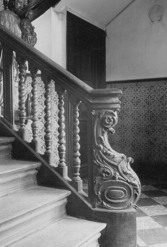 départ d'escalier / Ancien Couvent des Pères Blancs[Missionnaires d'Afrique]