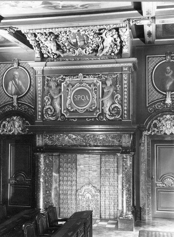 cheminée[élément d'architecture] / Stadhuis[Antwerpen]