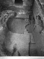 B052693