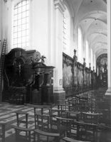 B053683