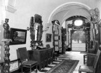 B056083
