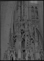 B057596