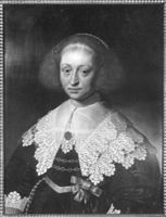 B058233
