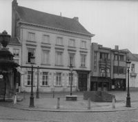 B058668