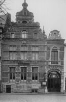 B058671
