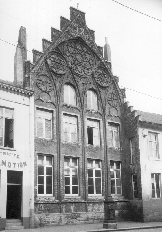Koninklijk Atheneum (voormalig College van de Hoge Heuvel en Huis t' Sestig)
