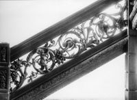 B071027