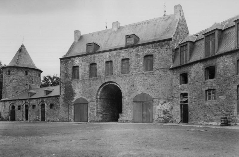 château / Construction[Corroy-le-Château]