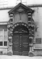 B073654