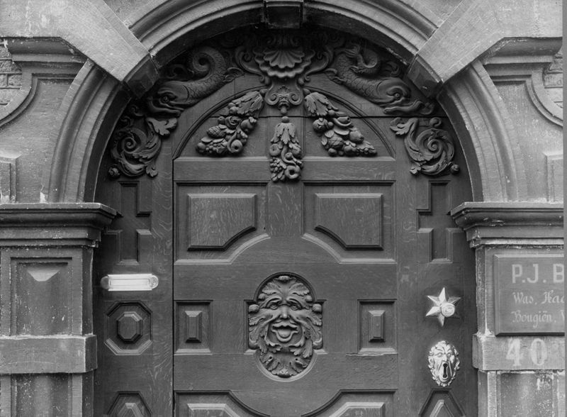 porte dans un mur extérieur / Bouwwerk[Gent]