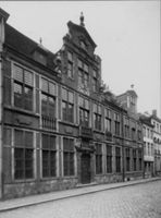 B073824