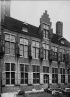 B073826