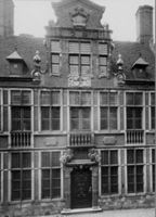 B073834
