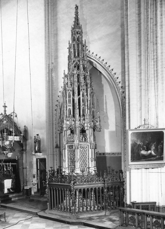 tour du Saint-Sacrement / Kerk Sint-Jacob[Leuven]
