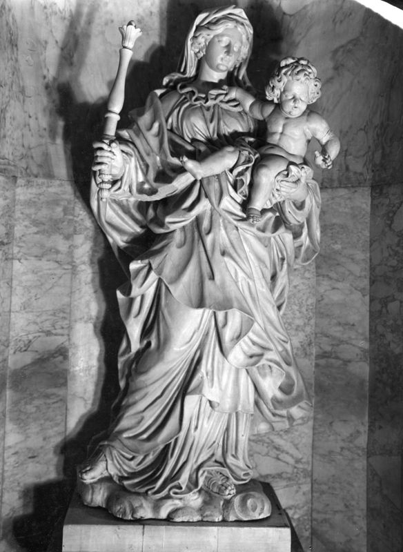 Vierge à l'Enfant