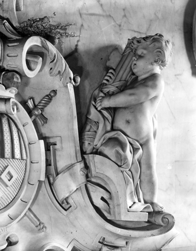 Fragments du mausolée de Georges-Louis de Berghes, prince-évêque de 1724 à 1743