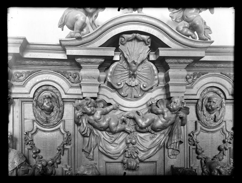confessionnal / Kerk Sint-Pieter[Wezembeek]
