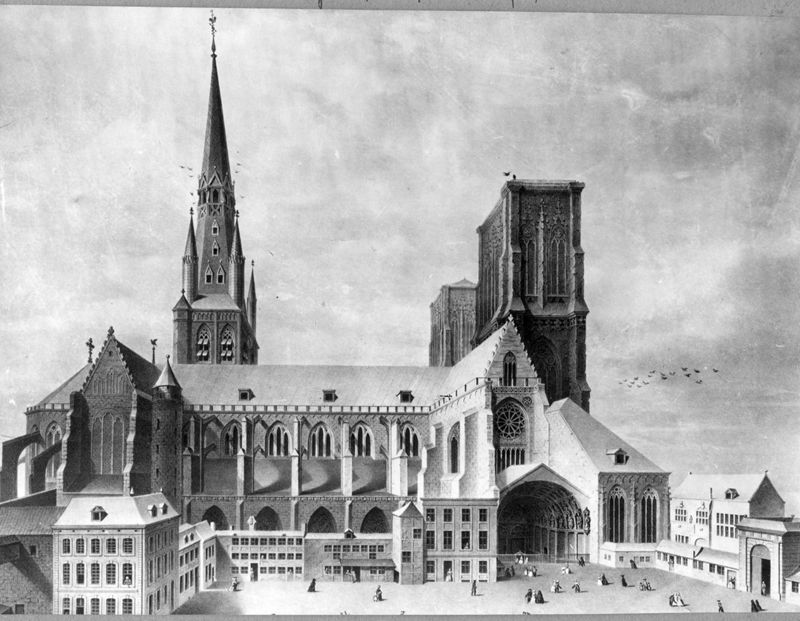 Face Nord de la cathédrale Saint-Lambert à Liège