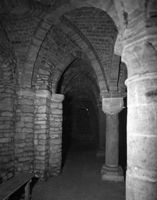 B077457