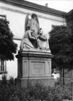 B078589