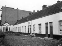 B079114