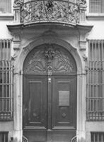 B079154