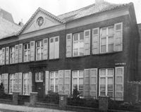 B079203