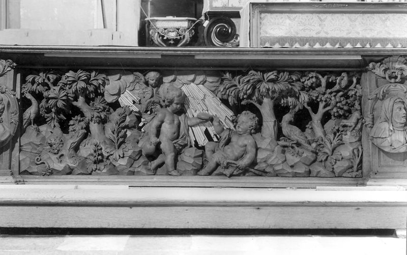 banc de communion / Kerk Sint-Alexius en Catharina[Begijnhof][Mechelen]