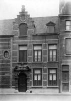 B079483
