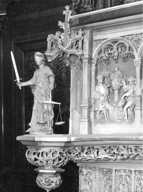 foyer de cheminée / Stadhuis[Kortrijk]