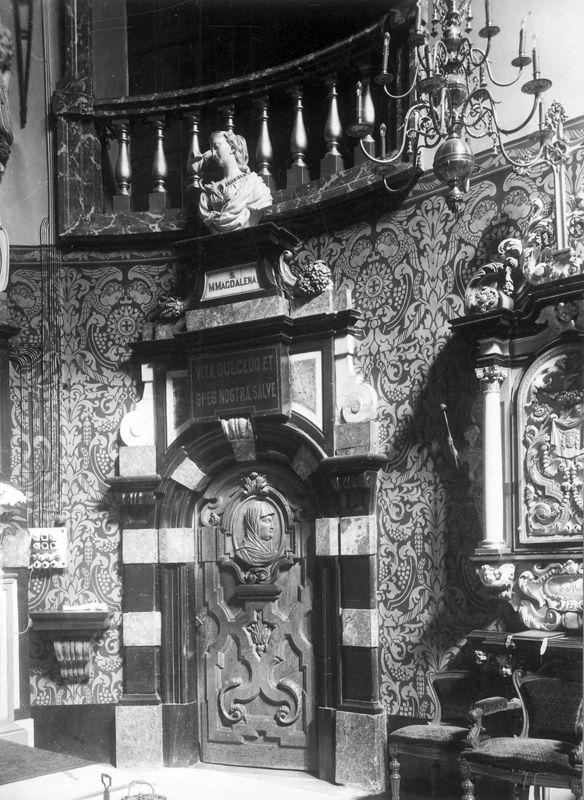 porte intérieure / Kerk O.L.Vrouw van Hanswijk