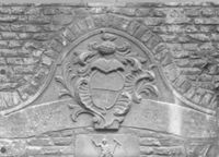B081098