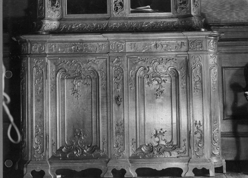 buffet[meuble] / Hôtel de ville[Liège]