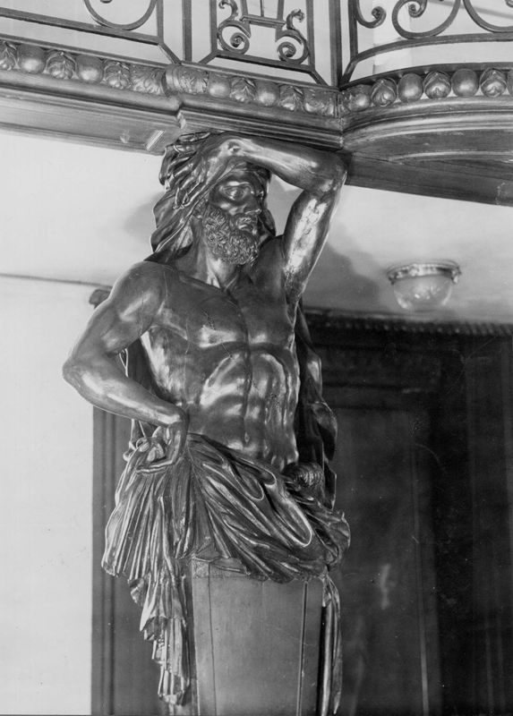 statue humaine / Hôtel de ville[Liège]