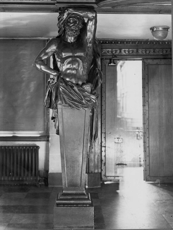 statue humaine / Hôtel de ville[Liège]