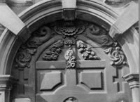 B082067